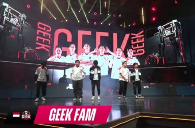 Geek Fam tersingkir dari M5 setelah kalah dari Blacklist International